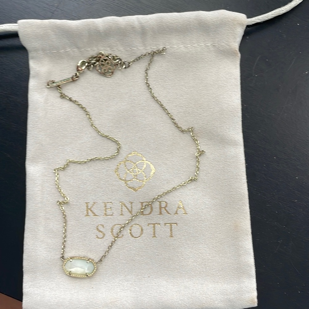 Kendra Scott Elisa Necklace